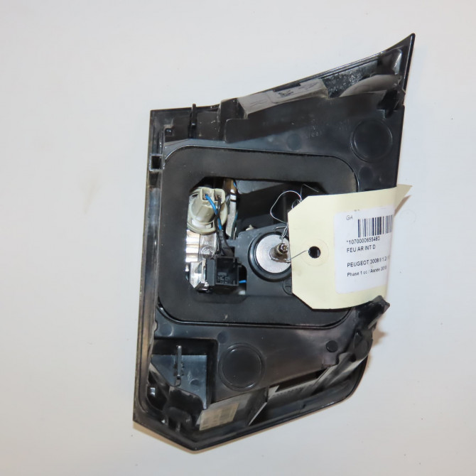 Feu arrière intérieur droit occasion PEUGEOT 3008 II Phase 1 04-1995->04-1999 1.2i 130ch 9810477780 2