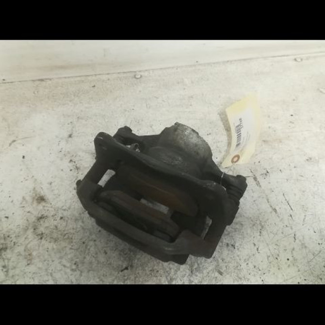 Etrier de frein avant gauche occasion TOYOTA AURIS II Phase 2 06-2015->... 1.8i 136ch 4775002250 1