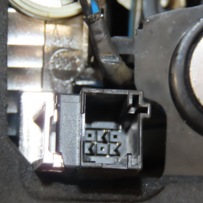 Feu arrière intérieur droit occasion PEUGEOT 3008 II Phase 1 04-1995->04-1999 1.2i 130ch 9810477780 3