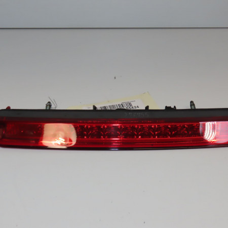 Feux stop supplementaire occasion PEUGEOT 3008 II Phase 1 04-1995->04-1999 1.2i 130ch 9811951080