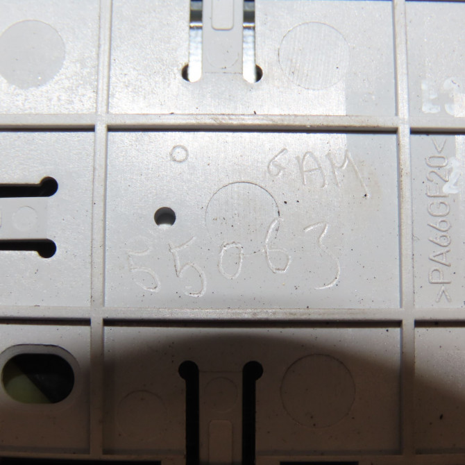 Commande lève-glace porte avant gauche occasion RENAULT LAGUNA III Phase 1 ESTATE 10-2007->10-2010 1.5 DCI 110ch 809610006R 4