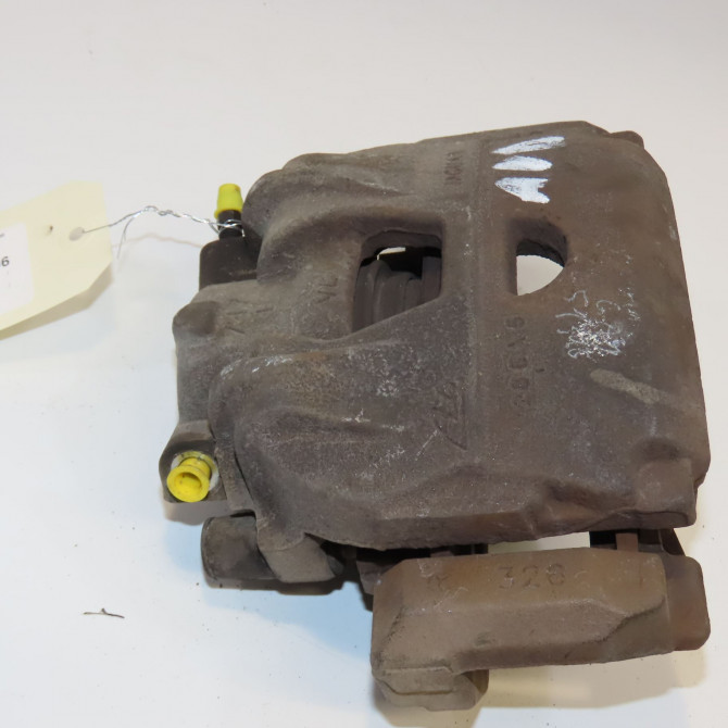 Etrier de frein avant gauche occasion JAGUAR XJ III C2C27284 2