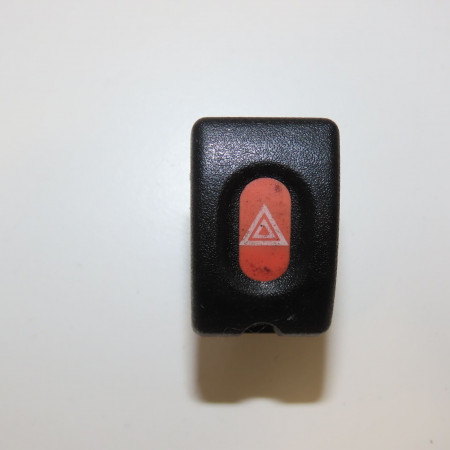 Bouton de warning occasion OPEL CORSA II Phase 2 04-1997->10-2000 1.0i 12v 55ch 9138045