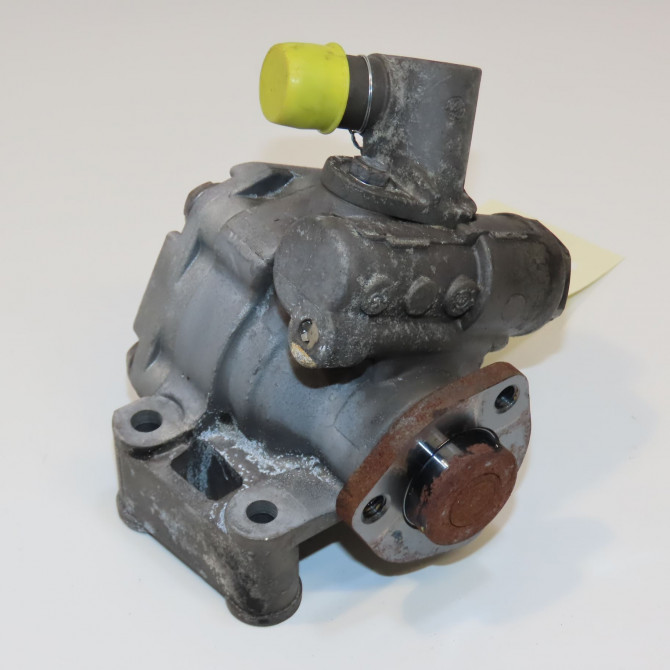 Pompe direction assistee occasion MERCEDES CLASSE C II Phase 1 04-1995->04-1999 C220CDI 150ch 24669301 1