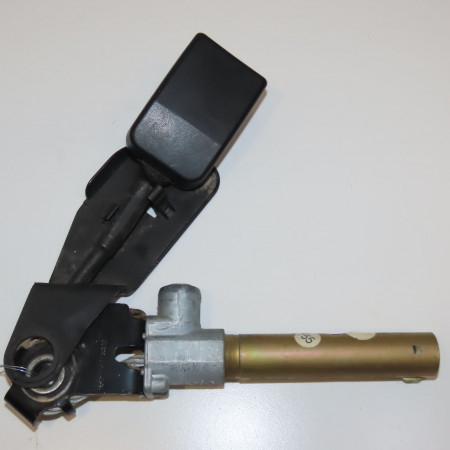 Ancrage ceinture avant gauche occasion RENAULT KANGOO I Phase 1 09-1997->06-2003 1.9 D 65ch 8200681032