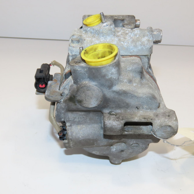 Compresseur air conditionne occasion JAGUAR XJ III C2C39501 4