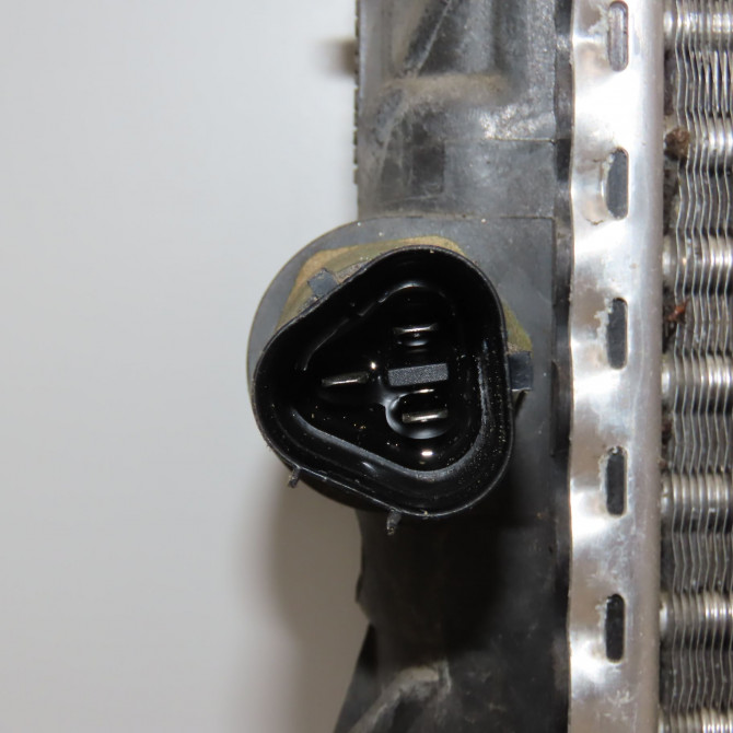 Radiateur occasion VOLKSWAGEN POLO IV Phase 2 05-2005->09-2009 1.2 60ch 6Q0121253R 3