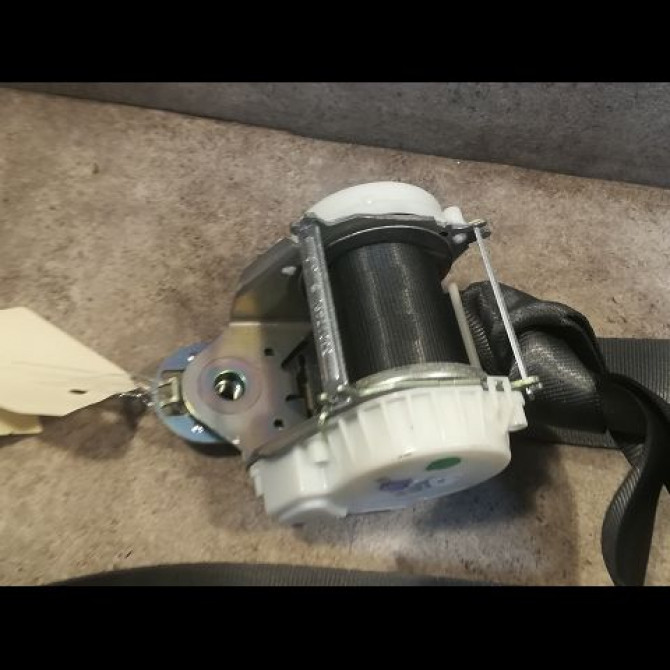 Ceinture arrière gauche occasion RENAULT CLIO III phase 2 ESTATE 03-2009->12-2014 1.5 DCI 75ch 8200838249 2