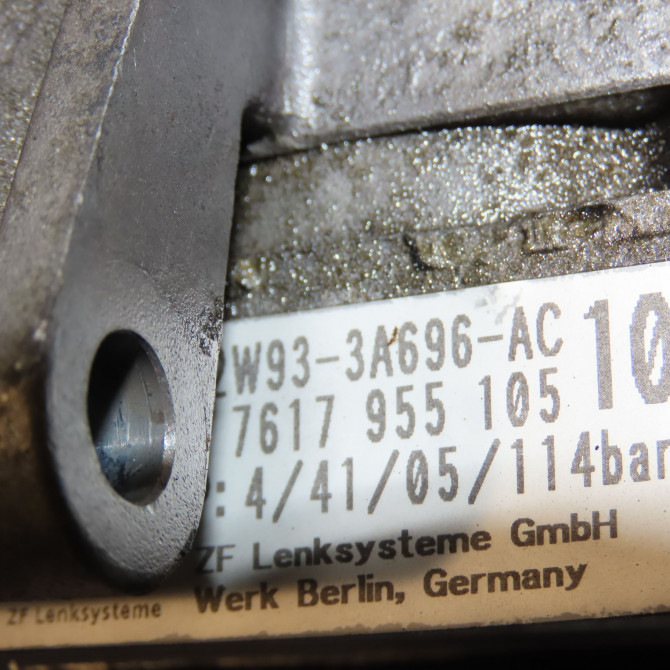 Pompe direction assistee occasion JAGUAR XJ III C2C34135 5