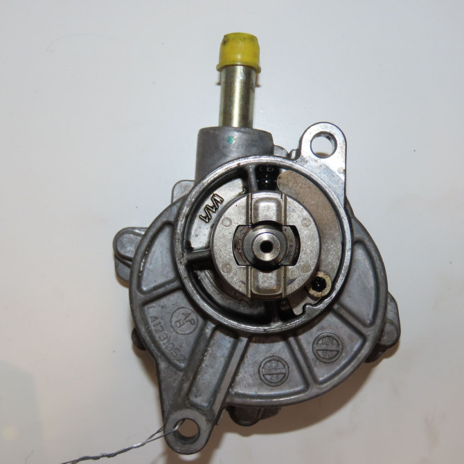 Pompe a vide occasion MERCEDES CLASSE C II Phase 1 04-1995->04-1999 C220CDI 150ch 1