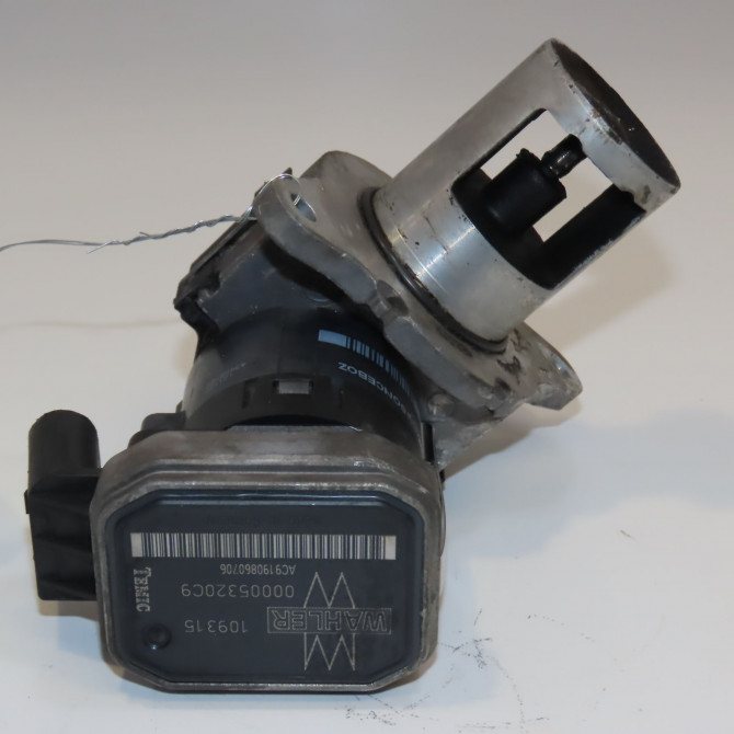 Vanne EGR occasion MERCEDES CLASSE C II Phase 1 04-1995->04-1999 C220CDI 150ch 2