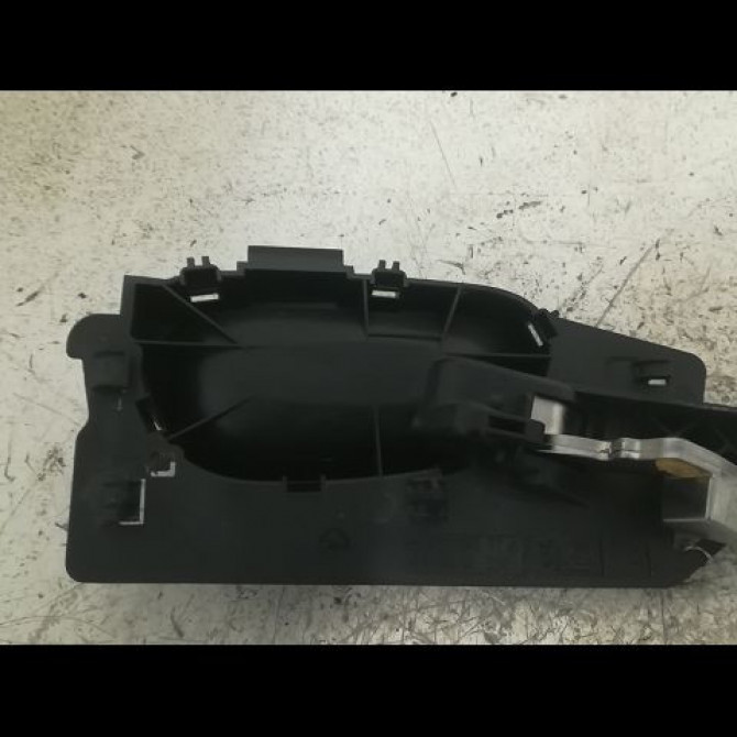 Poignee int porte arg occasion PEUGEOT 307 Phase 2 06-2005->03-2008 1.6 HDI 16v 90ch 2