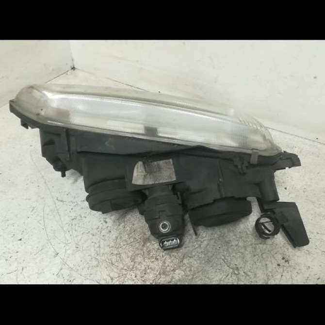 Phare droit occasion RENAULT ESPACE III Phase 1 12-1996->09-2002 2.0 2