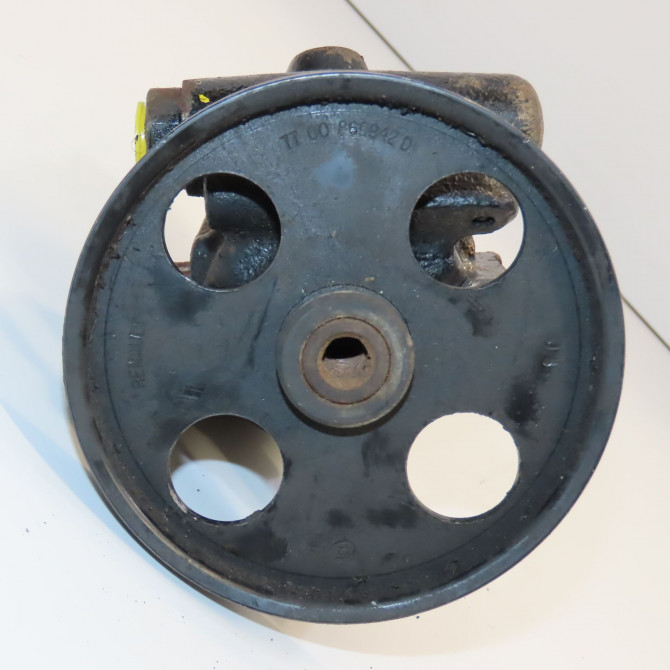 Pompe direction assistee occasion RENAULT CLIO II Phase 1 03-1998->06-2001 1.6 491106408R 2