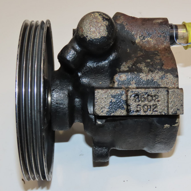 Pompe direction assistee occasion RENAULT CLIO II Phase 1 03-1998->06-2001 1.6 491106408R 5