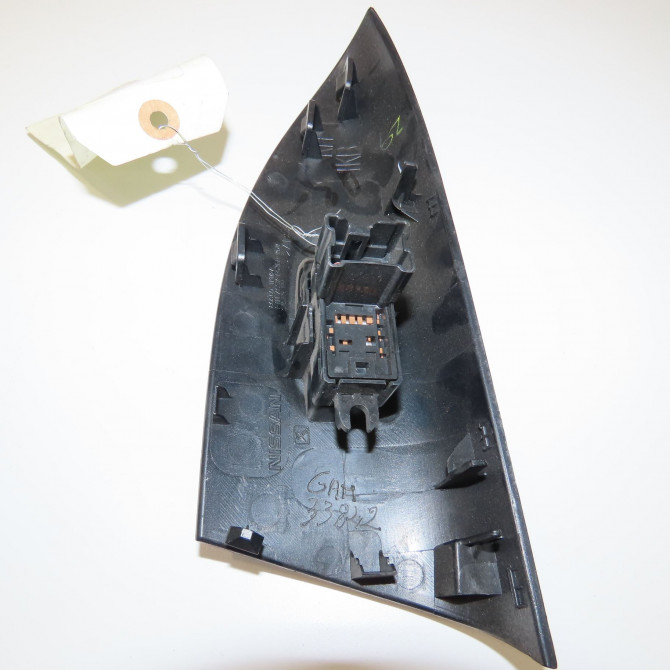 Commande lève-glace porte avant droite occasion NISSAN JUKE Phase 1 09-2010->... 1.5 DCI 110ch 254111KL5A 2