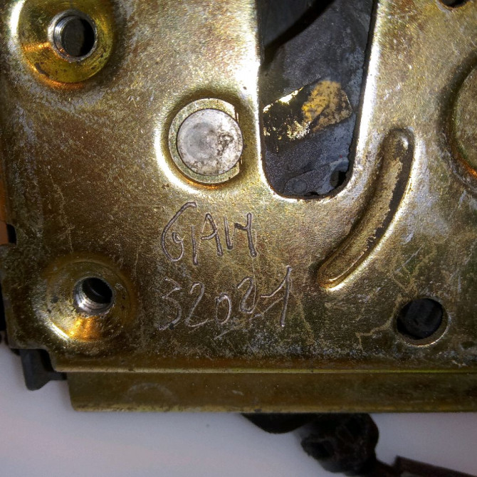 Serrure porte avd occasion PEUGEOT 307 CC Phase 1 03-2003->06-2005 9136Q1 4