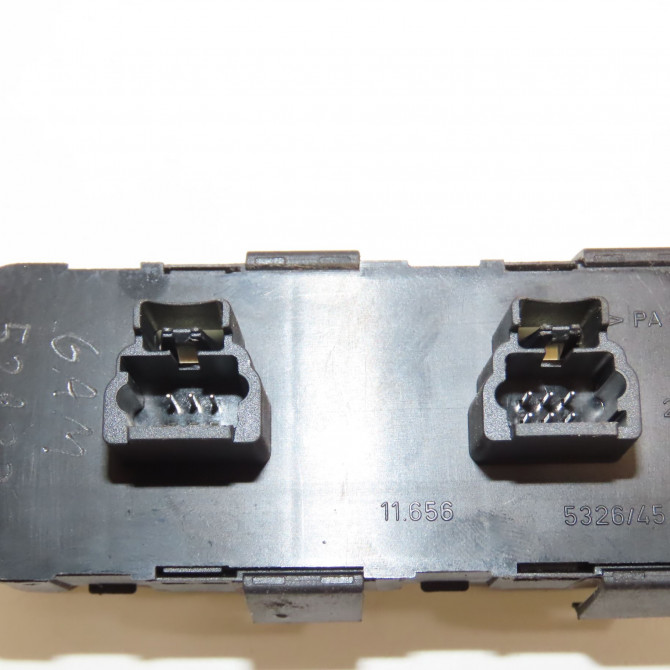 Commande lève-glace porte avant gauche occasion PEUGEOT 307 Phase 2 SW 06-2005->07-2008 1.6HDi 16v FAP 110ch 6554KS 3