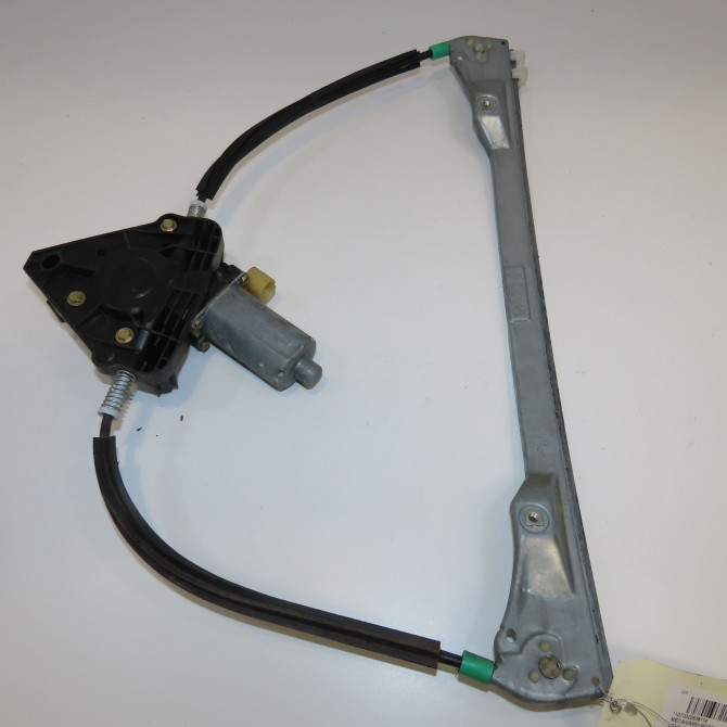 Mecanisme + moteur lève-glace avant droit occasion RENAULT CLIO II Phase 1 03-1998->06-2001 1.6 7701207254 2