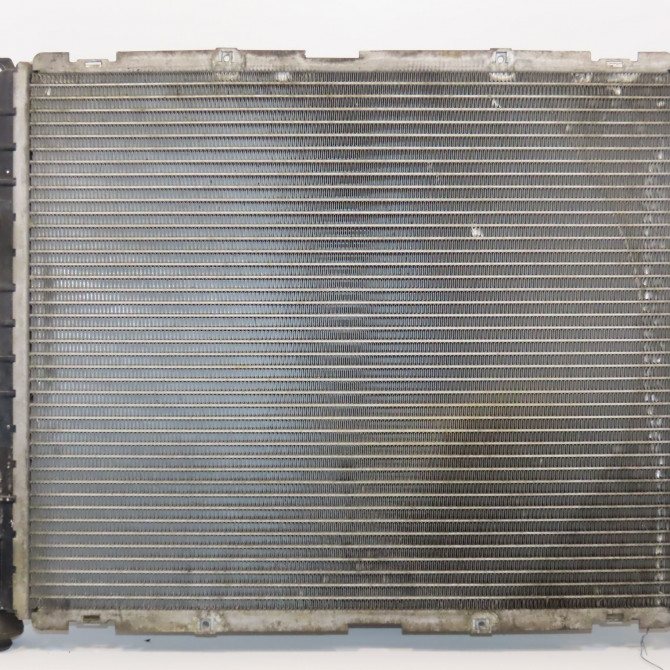 Radiateur occasion RENAULT CLIO II Phase 1 03-1998->06-2001 1.6 7700417175 2