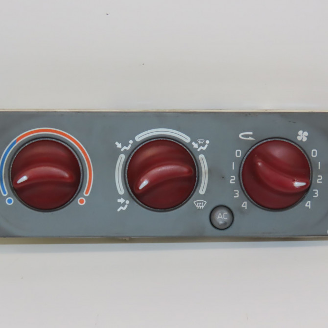 Commande de chauffage occasion RENAULT TWINGO I Phase 3 08-2000->06-2007 1.2i 7701054312 1