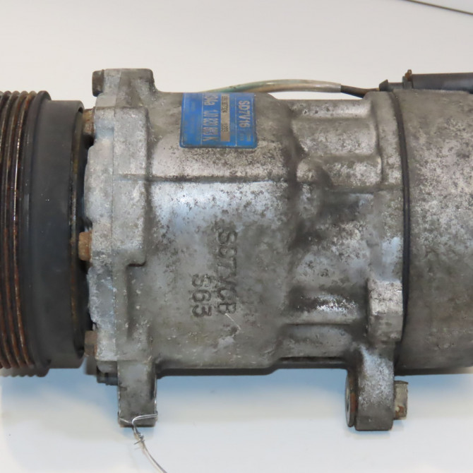 Compresseur air conditionne occasion VOLKSWAGEN BORA Phase 1 10-1998->12-2005 1.9 TDI 100ch 1J0820803N 2