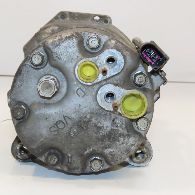 Compresseur air conditionne occasion VOLKSWAGEN BORA Phase 1 10-1998->12-2005 1.9 TDI 100ch 1J0820803N 4