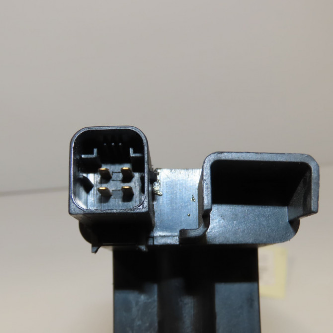 Bobine allumage occasion PEUGEOT 307 CC Phase 1 03-2003->06-2005 2.0e 138ch 597098 3