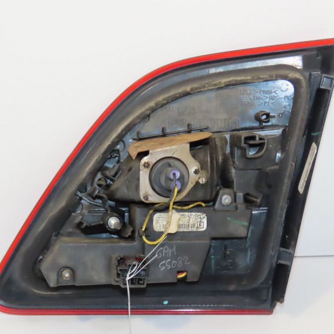 Feu arrière interieur gauche occasion MERCEDES CLASSE ML II phase 2 09-2008->06-2011 1669064101 2