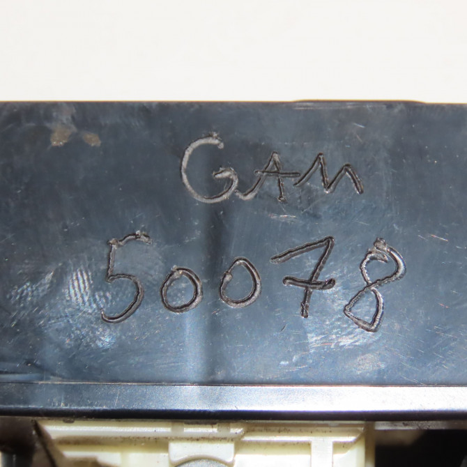 Commande lève-glace porte avant droite occasion CITROEN C4 AIRCROSS Phase 1 10-2011->... 1.6 e-HDI 115ch 6590NX 5