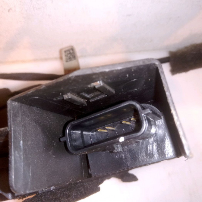 Serrure porte avd occasion RENAULT SCENIC IV 805023720R 5