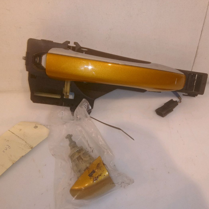 Poignee ext porte avd occasion RENAULT SCENIC IV Phase 1 04-1995->04-1999 1.6 DCI 130ch 806064489R 1