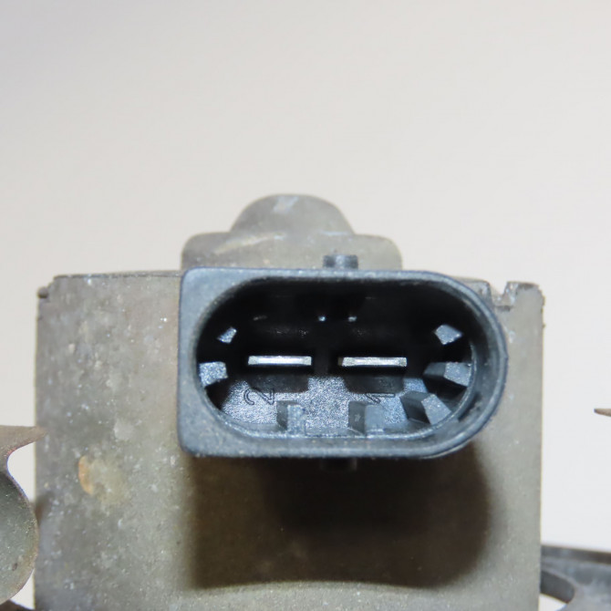 Ventilateur de refroidissement occasion CITROEN SAXO Phase 1 03-1996->09-1999 1.1i 125356 3