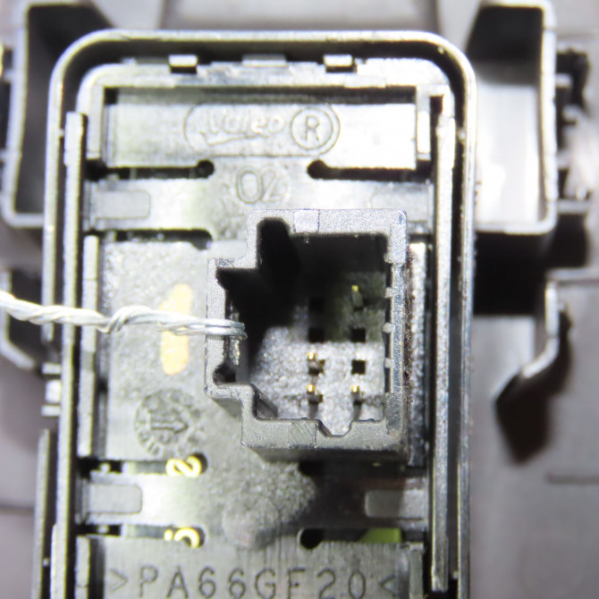 Commande lève-glace porte avant droite occasion RENAULT ESPACE V Phase 1 02-2015->... 1.6 DCI 160ch 254214896R 3