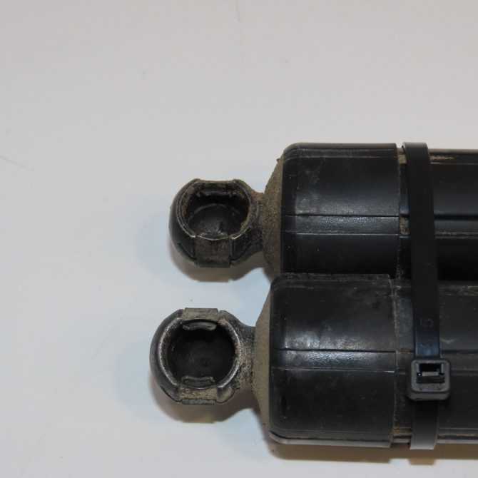 Verin droit hayon occasion FORD CMAX II 2366840 2