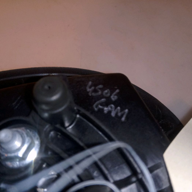 Airbag volant occasion PEUGEOT 5008 I Phase 1 11-2009->12-2013 2.0 HDI 150ch 4112PF 3