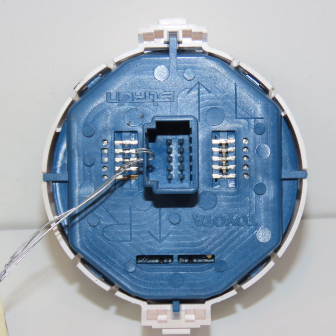 Bouton de warning occasion TOYOTA YARIS III Phase 2 06-2014->... 1.5 100ch 2