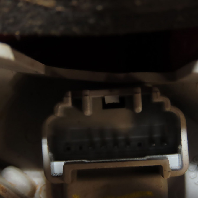 Feu arrière droit occasion TOYOTA AURIS I Phase 1 03-2007->03-2010 126 D-4D 8155102400 3