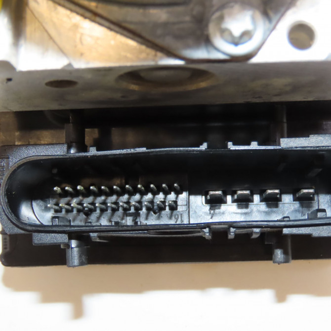 Unité hydraulique ABS occasion TOYOTA AURIS I Phase 1 03-2007->03-2010 126 D-4D 4405002150 5