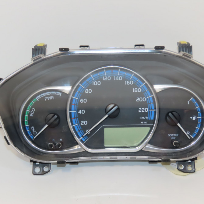 Compteur occasion TOYOTA YARIS III Phase 2 06-2014->... 1.5i 100ch hybride 838000UC90 1