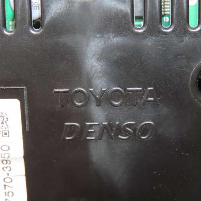 Compteur occasion TOYOTA YARIS III Phase 2 06-2014->... 1.5i 100ch hybride 838000UC90 5