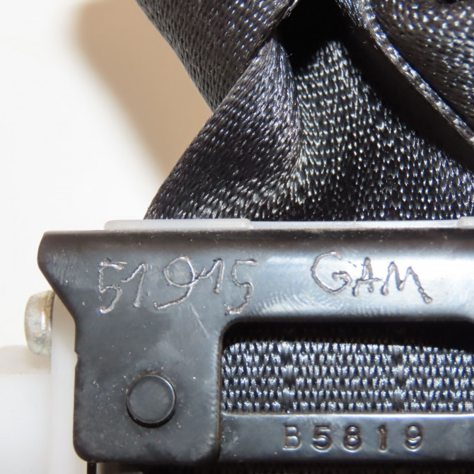 Ceinture avant droite occasion TOYOTA YARIS III Phase 2 06-2014->... 1.5i 100ch hybride 732100D322C0 6