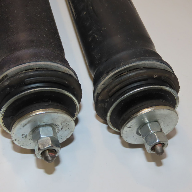 Amortisseur arrière droit occasion TOYOTA YARIS III Phase 2 06-2014->... 1.5i 100ch hybride 485300DA41 2