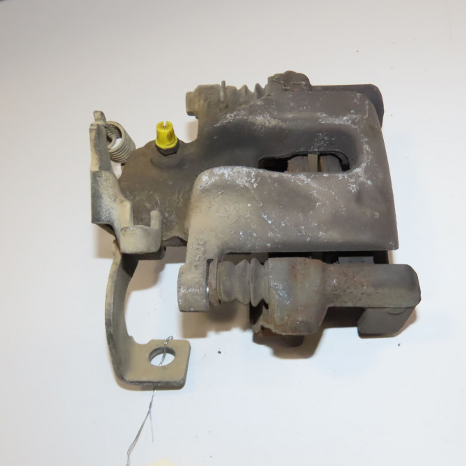 Etrier de frein arrière droit occasion TOYOTA AURIS I Phase 1 03-2007->03-2010 126 D-4D 4783002101 1