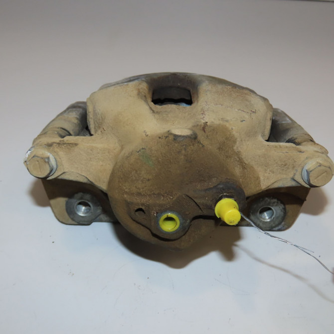 Etrier de frein avant droit occasion TOYOTA AURIS I Phase 1 03-2007->03-2010 126 D-4D 4773002341 3