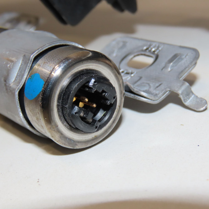 Airbag lateral arg occasion PEUGEOT 108 Phase 1 06-2014->... 1.0i VTI 68ch 4