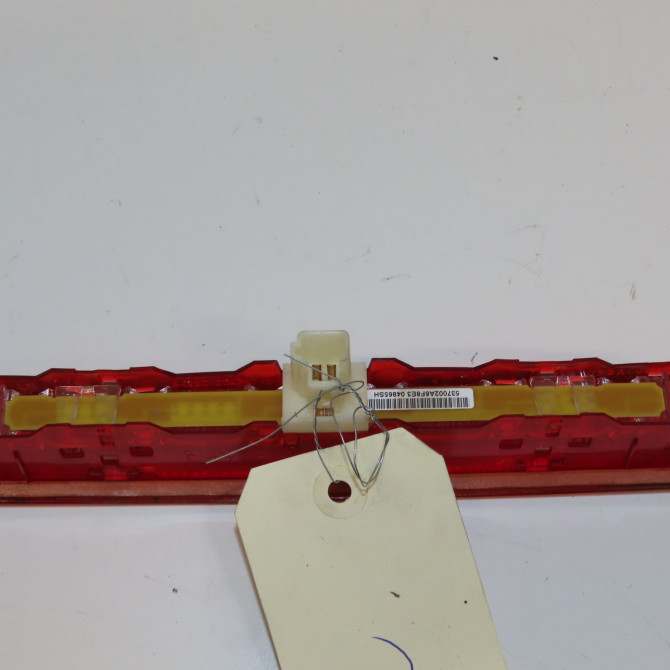 Feux stop supplementaire occasion TOYOTA YARIS III Phase 2 06-2014->... 1.5i 100ch hybride 815700D152 2