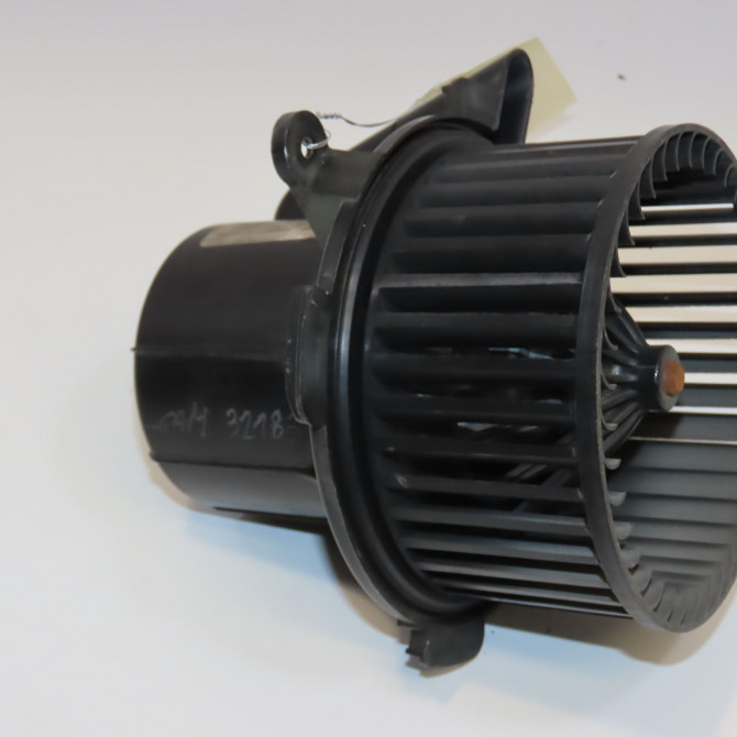 Ventilateur de chauffage occasion PEUGEOT 307 Phase 2 06-2005->03-2008 1.6 HDI 16v 110ch 6441S6 1
