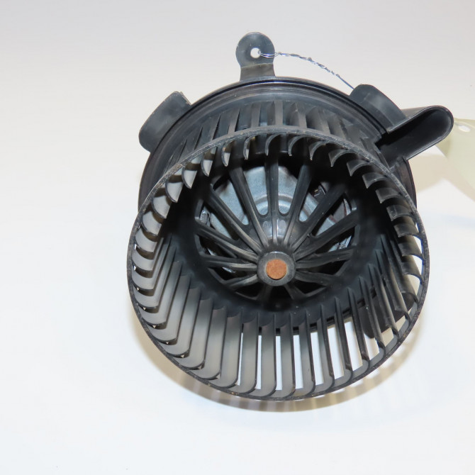 Ventilateur de chauffage occasion PEUGEOT 307 Phase 2 06-2005->03-2008 1.6 HDI 16v 110ch 6441S6 2