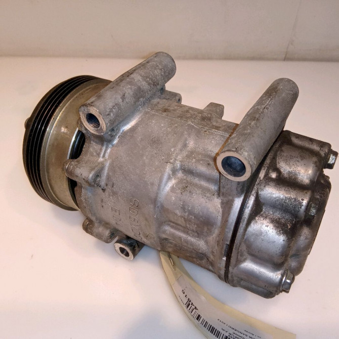 Compresseur air conditionne occasion DACIA SANDERO I 8200840899 3